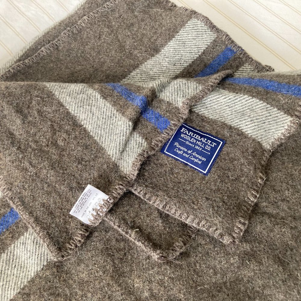Faribault Mill Cabin Wool Throw - Size 50" x 72"